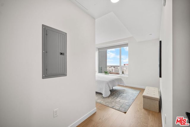 1050 S GRAND Avenue 1303, Los Angeles, CA 90015