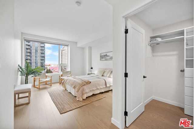 1050 S GRAND Avenue 1303, Los Angeles, CA 90015