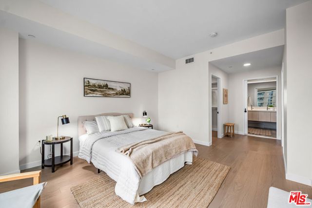 1050 S GRAND Avenue 1303, Los Angeles, CA 90015