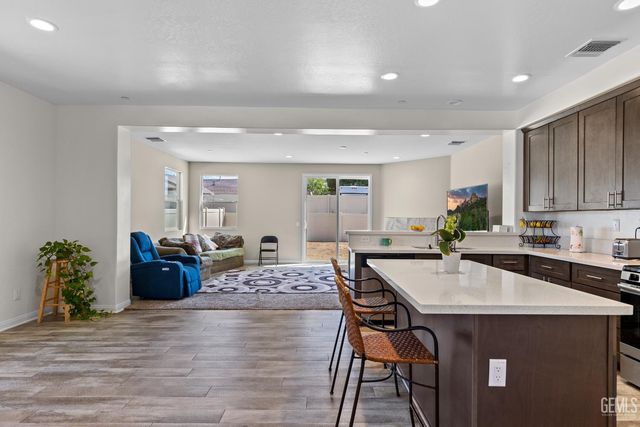 1309 Clasico Dr, Tehachapi, CA 93561