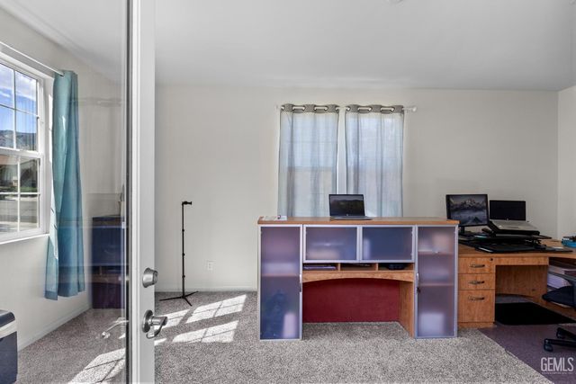 1309 Clasico Dr, Tehachapi, CA 93561