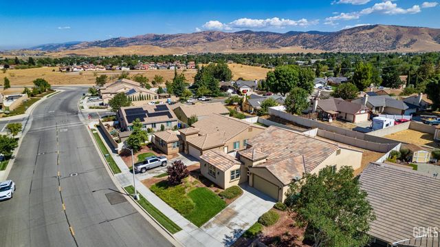 1309 Clasico Dr, Tehachapi, CA 93561