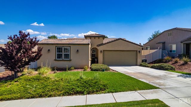 1309 Clasico Dr, Tehachapi, CA 93561