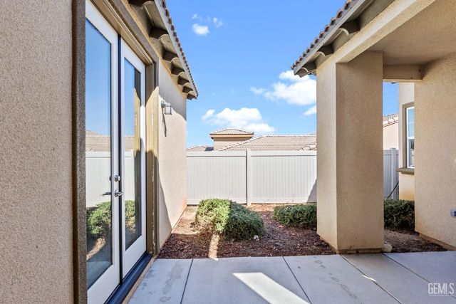 1309 Clasico Dr, Tehachapi, CA 93561