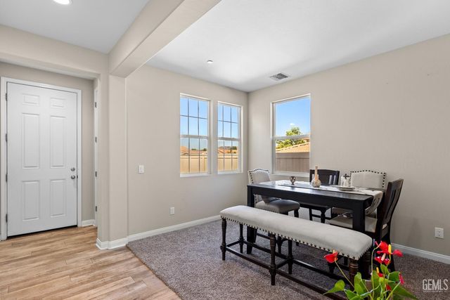 1309 Clasico Dr, Tehachapi, CA 93561