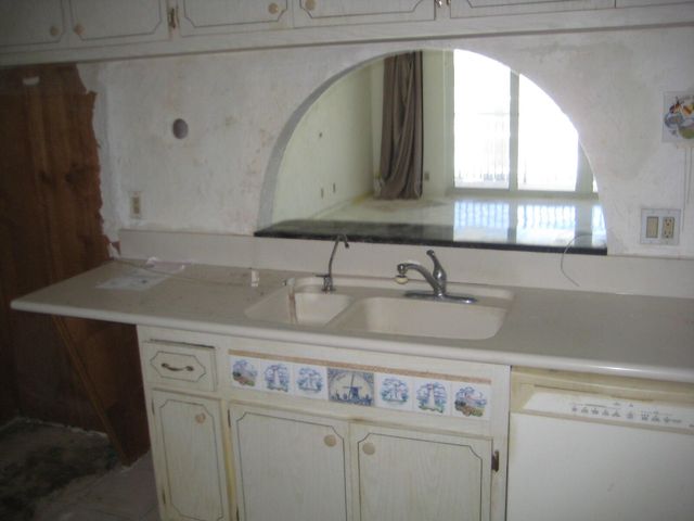 1147 Hillsboro Mile 1005, Hillsboro Beach, FL 33062