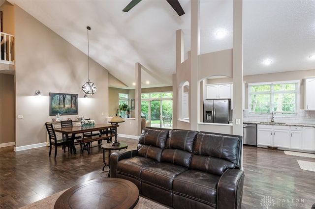 2060 Terrace Glen Court, Beavercreek, OH 45431