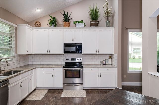 2060 Terrace Glen Court, Beavercreek, OH 45431
