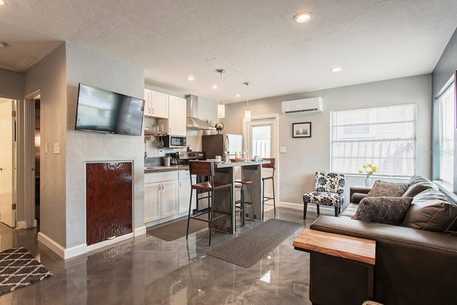 1235 22ND AVENUE S A, St Petersburg, FL 33705