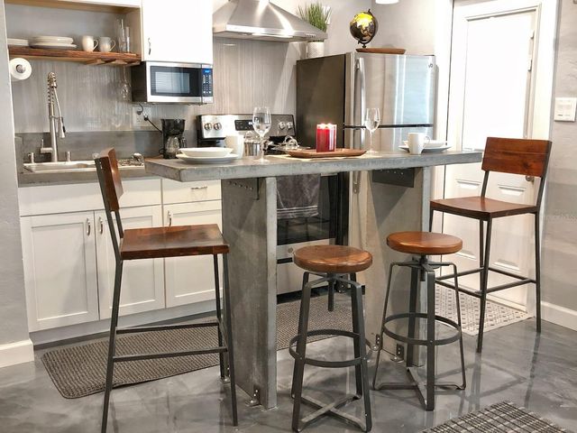 1235 22ND AVENUE S A, St Petersburg, FL 33705