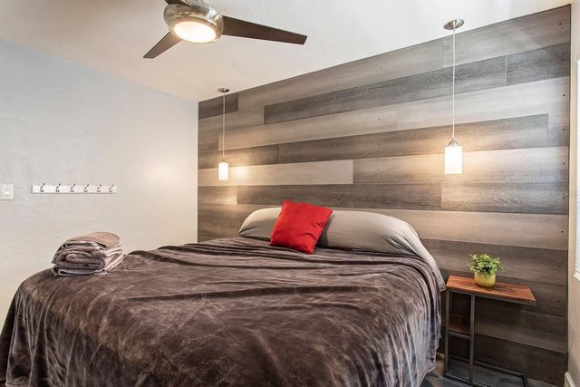 1235 22ND AVENUE S A, St Petersburg, FL 33705