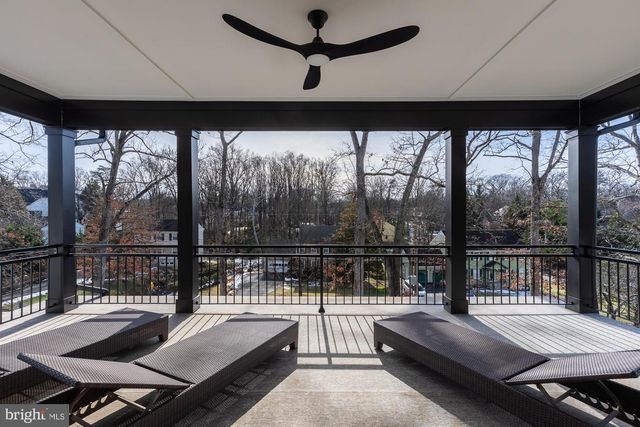 6884 CHURCHILL RD, Mclean, VA 22101