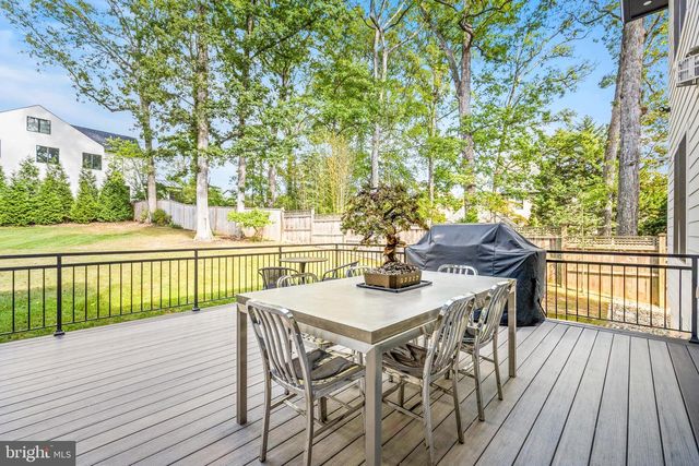 6884 CHURCHILL RD, Mclean, VA 22101