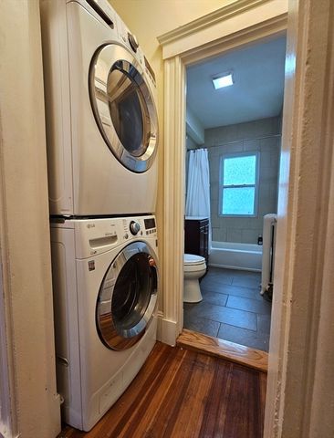 183 Rindge St 2, Cambridge, MA 02140