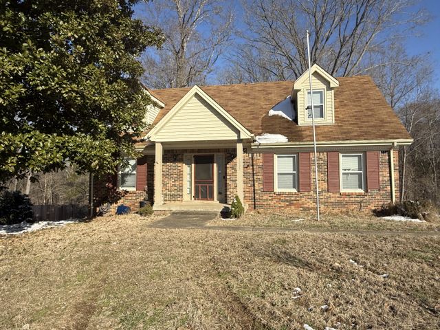 1033 Foxmoor Dr, Clarksville, TN 37042