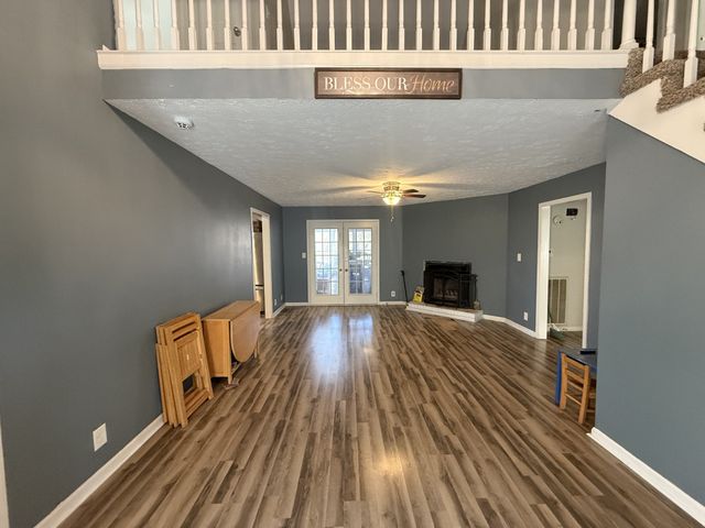 1033 Foxmoor Dr, Clarksville, TN 37042