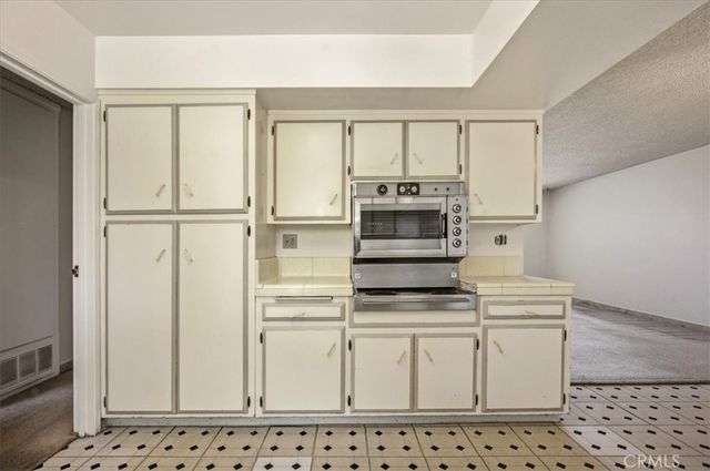26124 New Chicago, Hemet, CA 92544