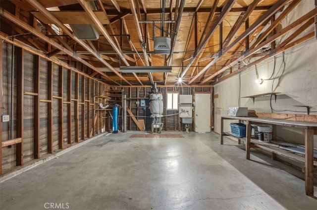 26124 New Chicago, Hemet, CA 92544