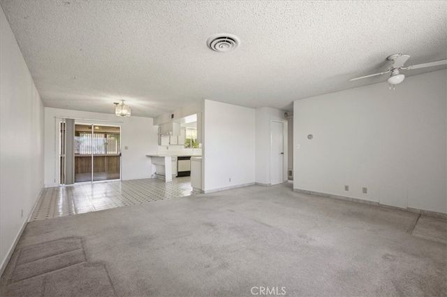 26124 New Chicago, Hemet, CA 92544