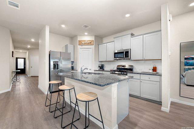 15107 Stagehand, San Antonio, TX 78245