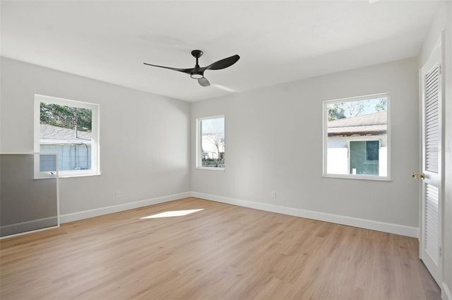 2812 N MUNRO STREET, Tampa, FL 33602