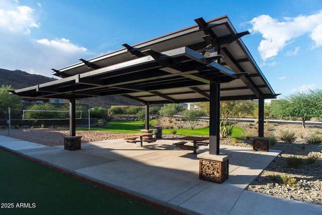 917 E BUIST Avenue, Phoenix, AZ 85042