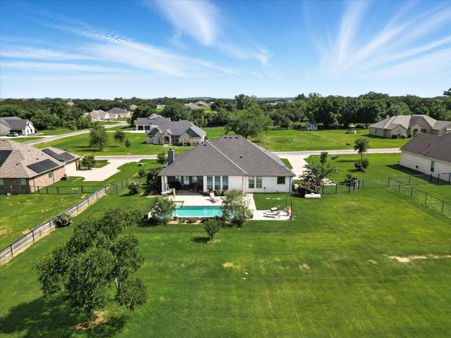104 Maudy Lane, Springtown, TX 76082