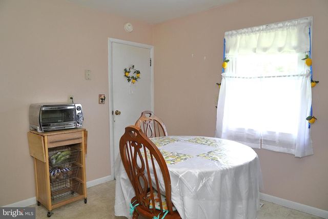 68 PILGRIM DR, Lancaster, PA 17603
