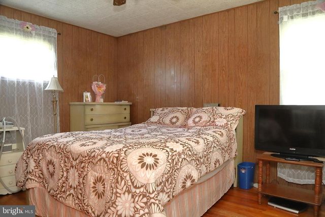 68 PILGRIM DR, Lancaster, PA 17603