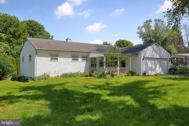 68 PILGRIM DR, Lancaster, PA 17603