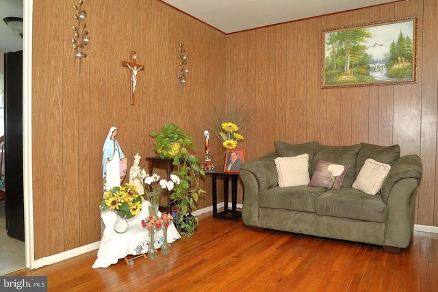 68 PILGRIM DR, Lancaster, PA 17603