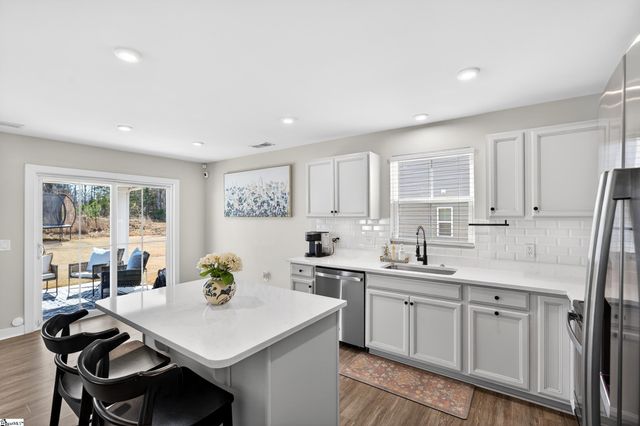 2053 Wexley Drive, Boiling Springs, SC 29316