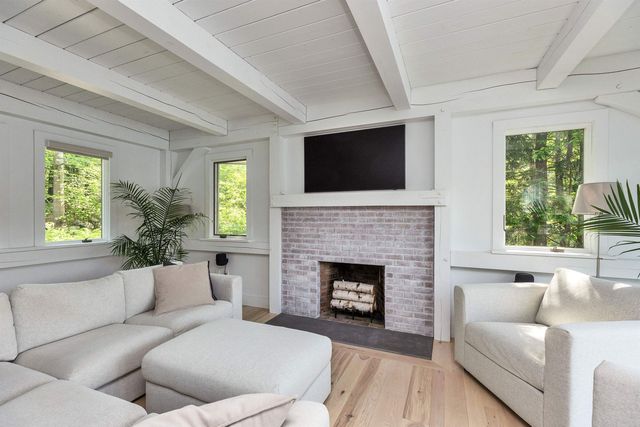 25 Sunset Lake Road, Greenfield, NH 03047