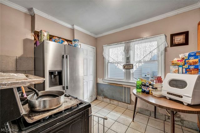 3056 W 104th Street, Cleveland, OH 44111