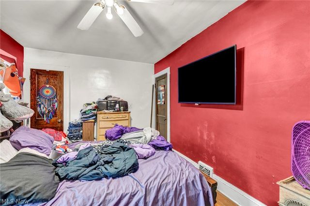 3056 W 104th Street, Cleveland, OH 44111