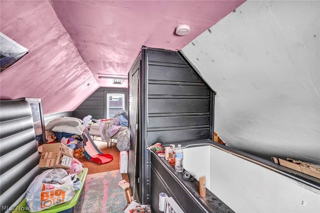 3056 W 104th Street, Cleveland, OH 44111