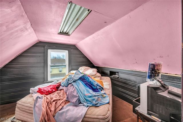 3056 W 104th Street, Cleveland, OH 44111