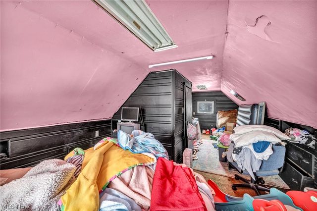 3056 W 104th Street, Cleveland, OH 44111