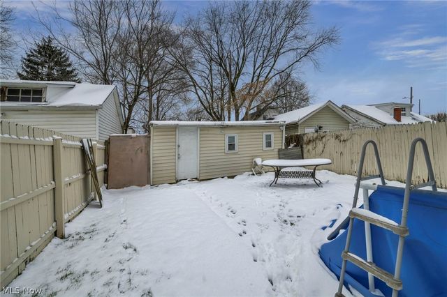 3056 W 104th Street, Cleveland, OH 44111