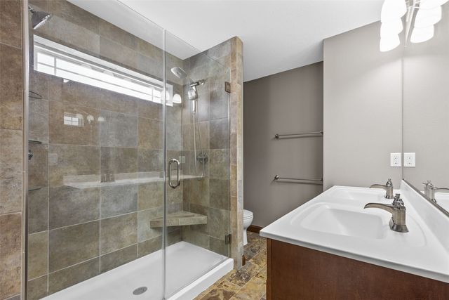 260 Battle Creek Drive, Marion, IA 52302