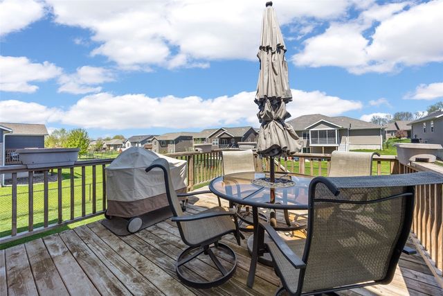 260 Battle Creek Drive, Marion, IA 52302
