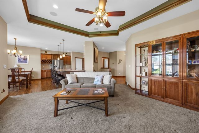 260 Battle Creek Drive, Marion, IA 52302