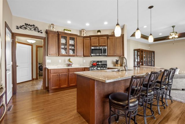 260 Battle Creek Drive, Marion, IA 52302