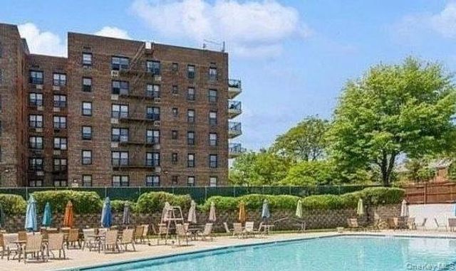 224-24 Union Turnpike 1P, Bayside, NY 11364