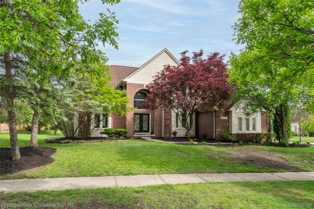 22452 Fuller Drive, Novi, MI 48374