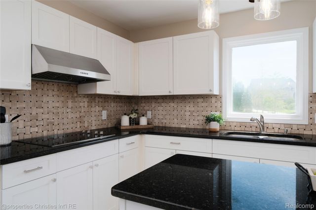 22452 Fuller Drive, Novi, MI 48374