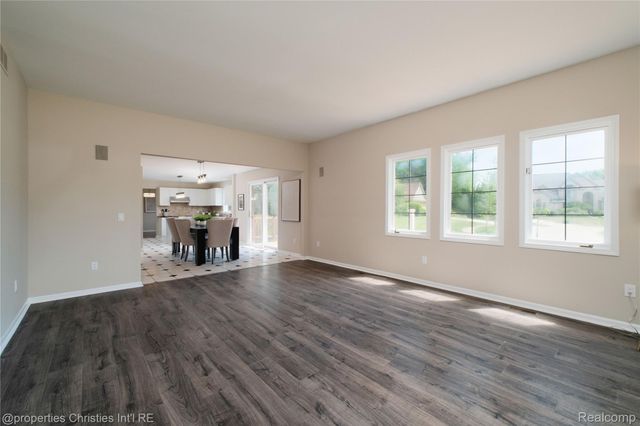 22452 Fuller Drive, Novi, MI 48374
