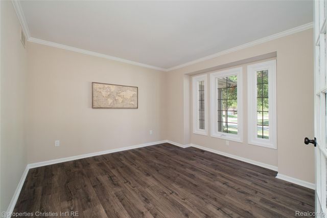 22452 Fuller Drive, Novi, MI 48374