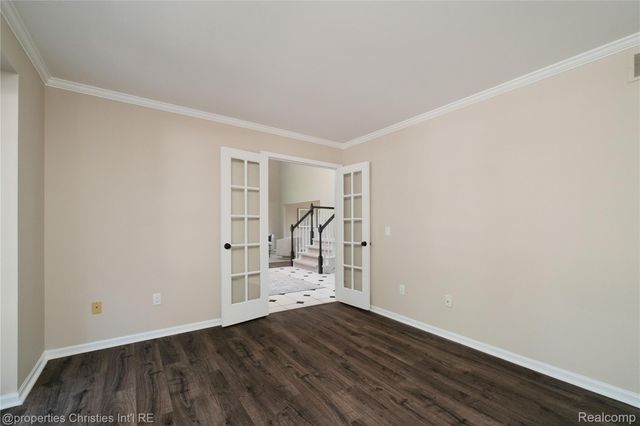 22452 Fuller Drive, Novi, MI 48374