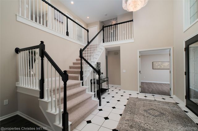 22452 Fuller Drive, Novi, MI 48374